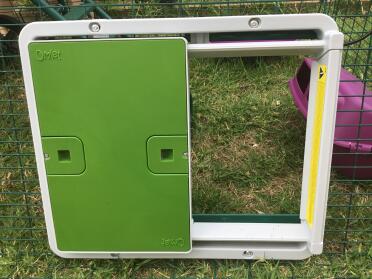 Omlet Green Automatic Chicken Coop Door