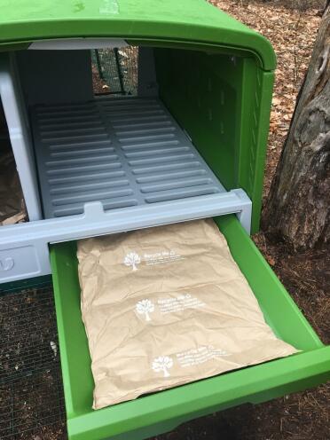 Reuse, recycle ♻️ using our food delivery insulation for poop tray copostable liners